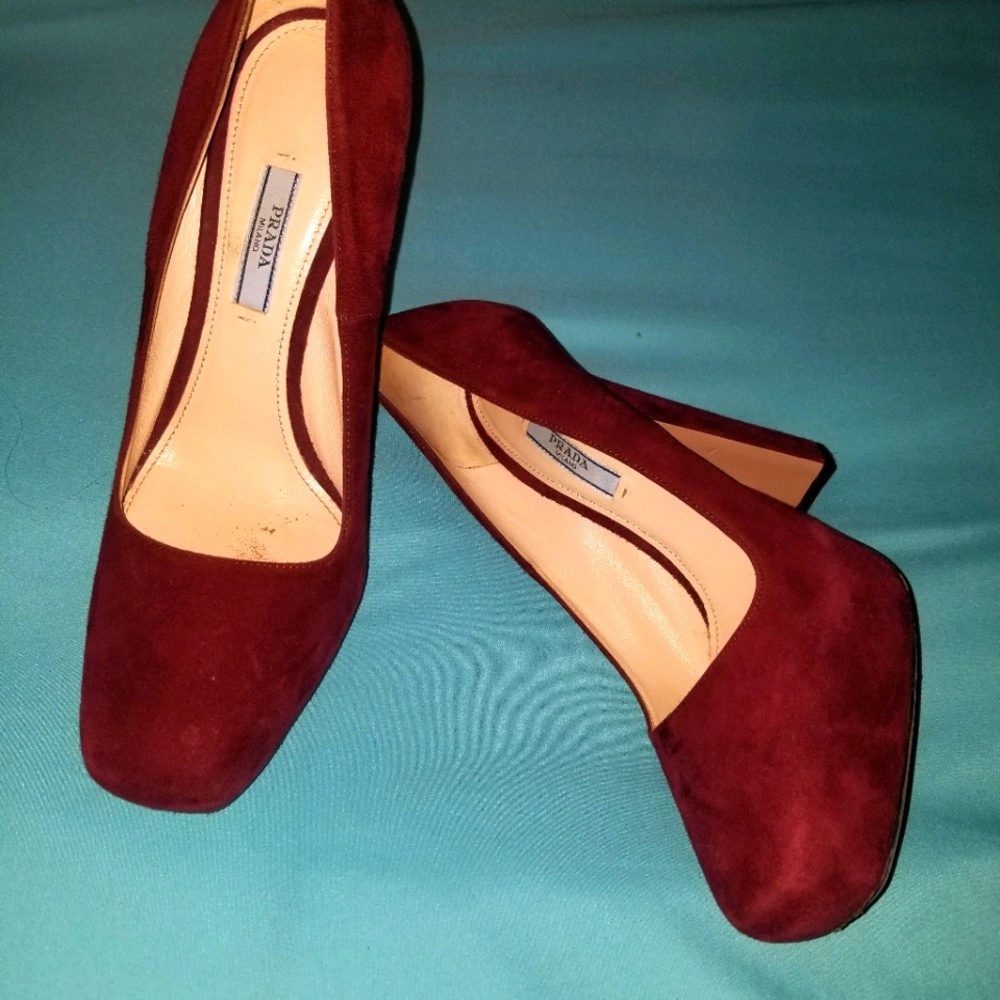 Prada suede burgundy pumps